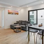 Brand New 2 Bdr Flat W/rooftop Pool By Lovelystay Апартаменты