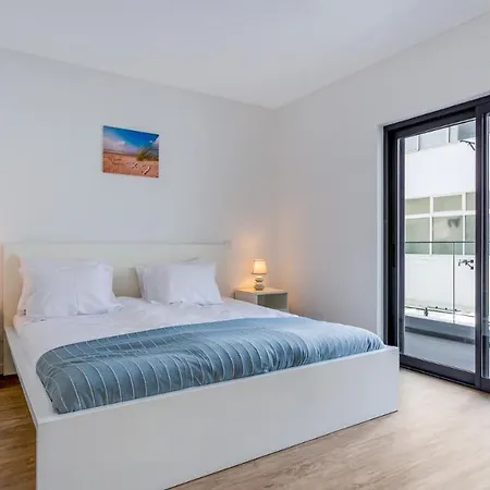 Brand New 2 Bdr Flat W/rooftop Pool By Lovelystay Апартаменты *