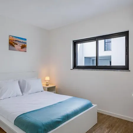 Brand New 2 Bdr Flat W/rooftop Pool By Lovelystay * Olhao