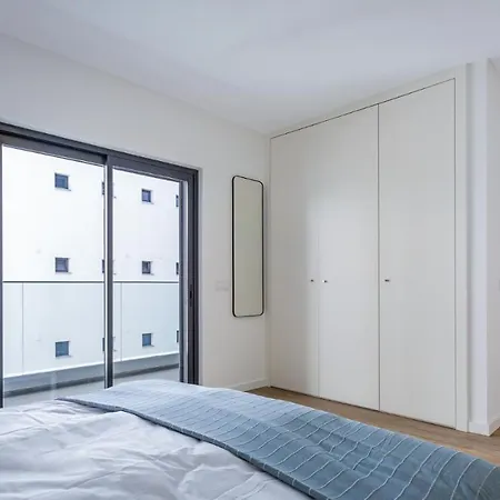 Brand New 2 Bdr Flat W/rooftop Pool By Lovelystay * Olhao