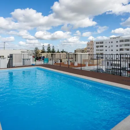 Apartment Brand New 2 Bdr Flat W/rooftop Pool By Lovelystay