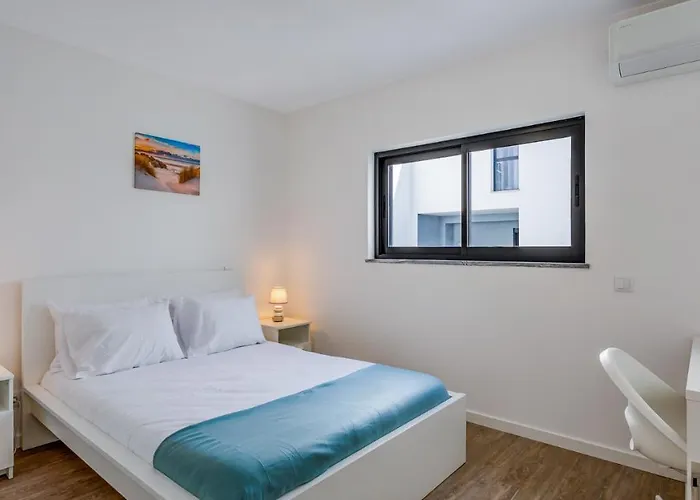 Brand New 2 Bdr Flat W/rooftop Pool By Lovelystay * Olhão