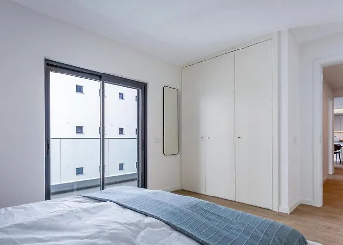 Brand New 2 Bdr Flat W/rooftop Pool By Lovelystay * Olhão